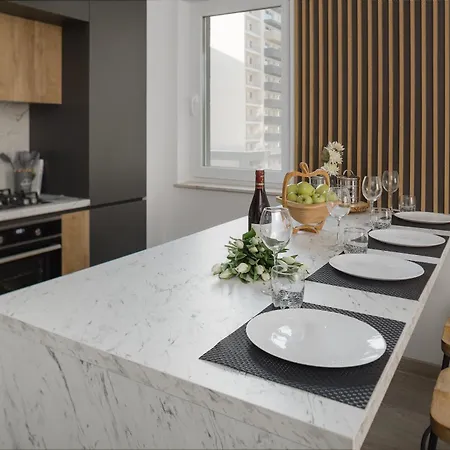 Chic Condo At Urban Brasov Exterior photo