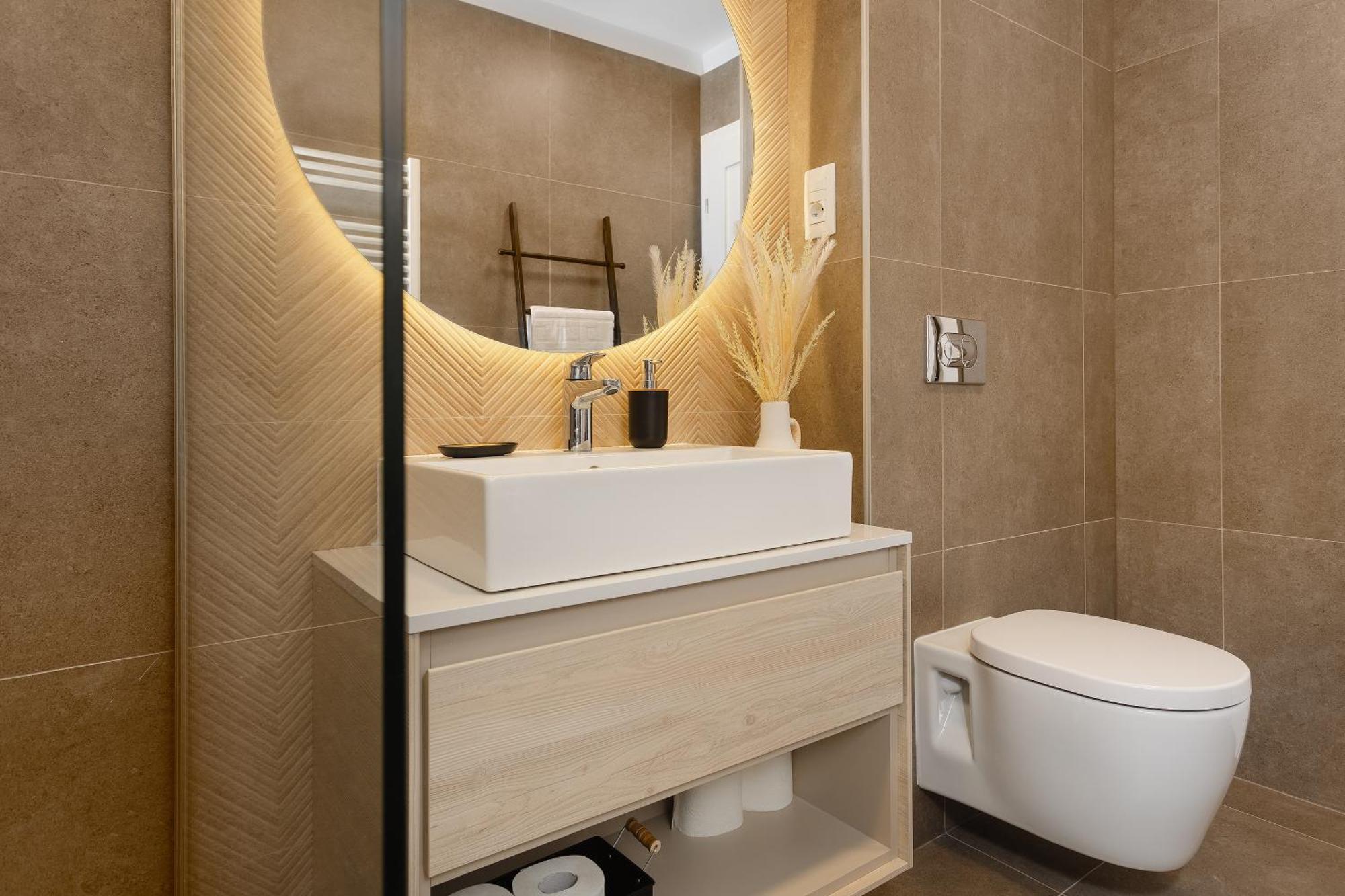 Chic At Urban Apartment Brasov