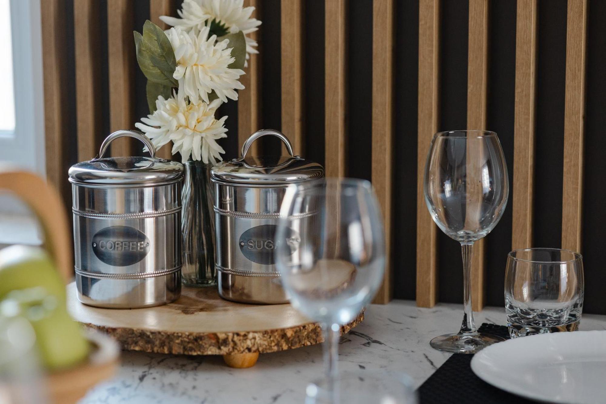 Apartment Chic At Urban *
